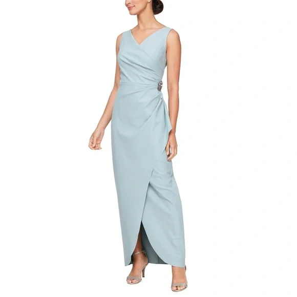green emerald velvet dress Alex Evenings Women's Slimming Long  Sleeve Side-Ruched Dress-Elegant  Compression Fabrication for a Flattering Fit, Emerald Tucked Waist, 4 at  Amazon Women's Clothing store